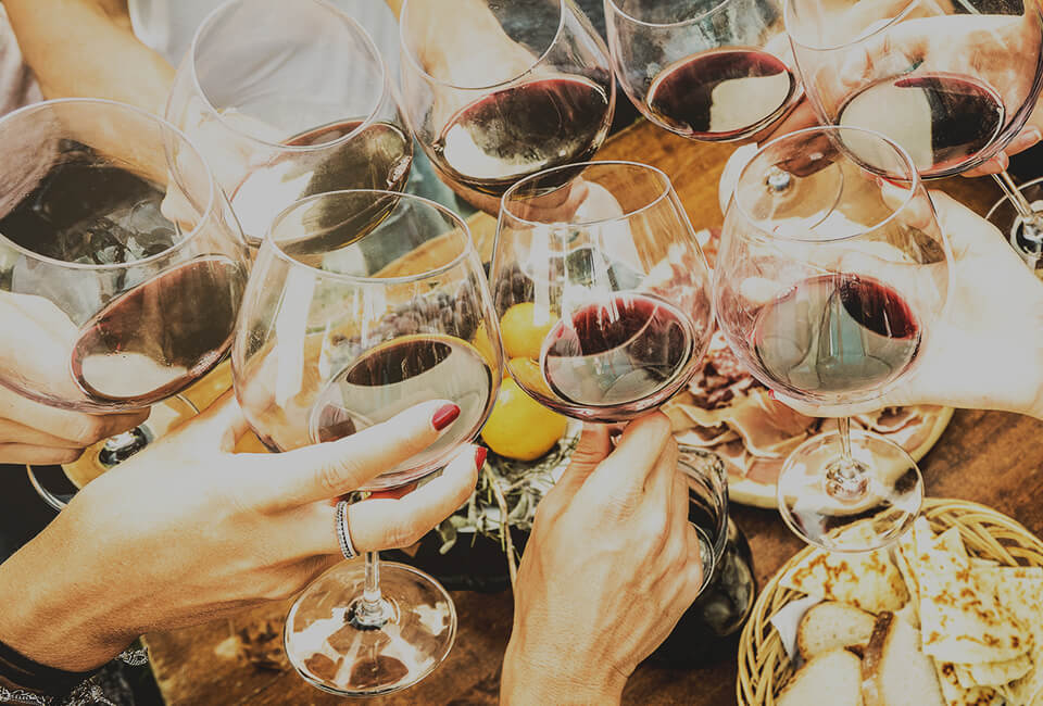 Weinverkostung im Weingut Via Vinera